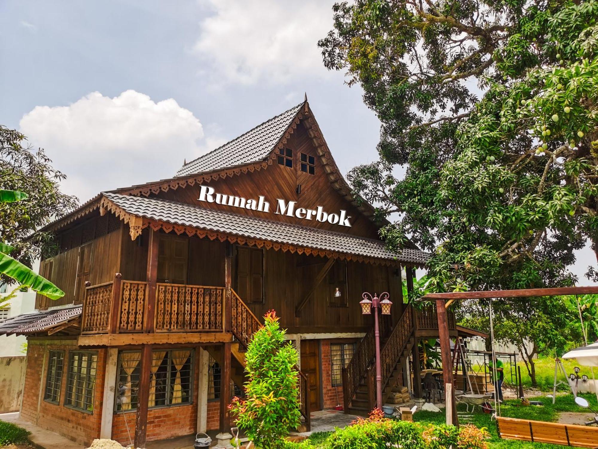 Sayang Di Kaki Bukit Homestay Near Icon City Букит-Мертаджам Экстерьер фото