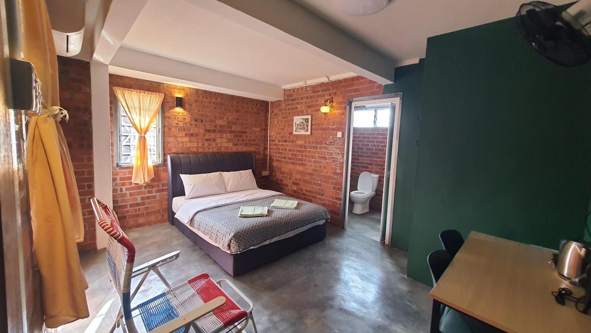 Sayang Di Kaki Bukit Homestay Near Icon City Букит-Мертаджам Экстерьер фото