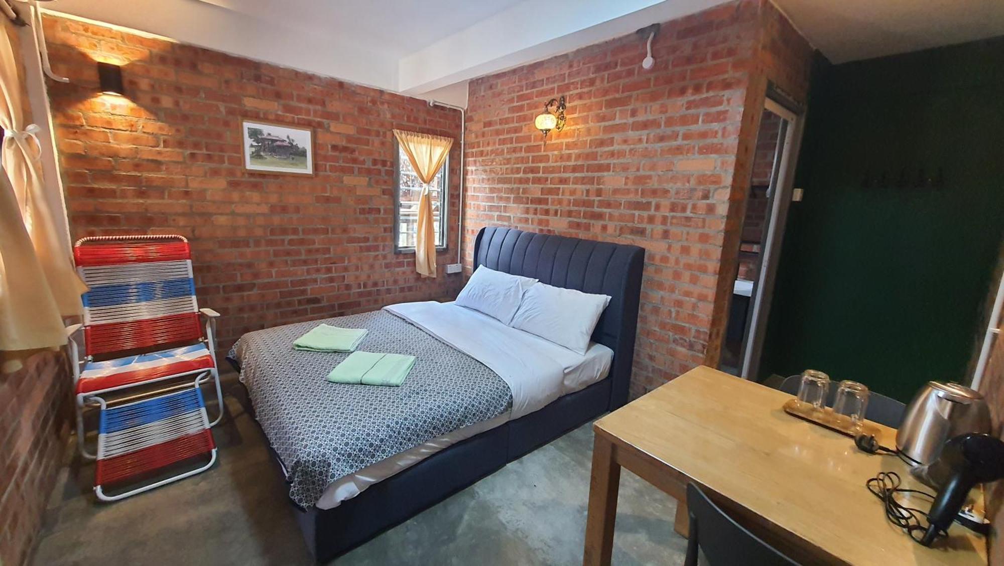 Sayang Di Kaki Bukit Homestay Near Icon City Букит-Мертаджам Экстерьер фото
