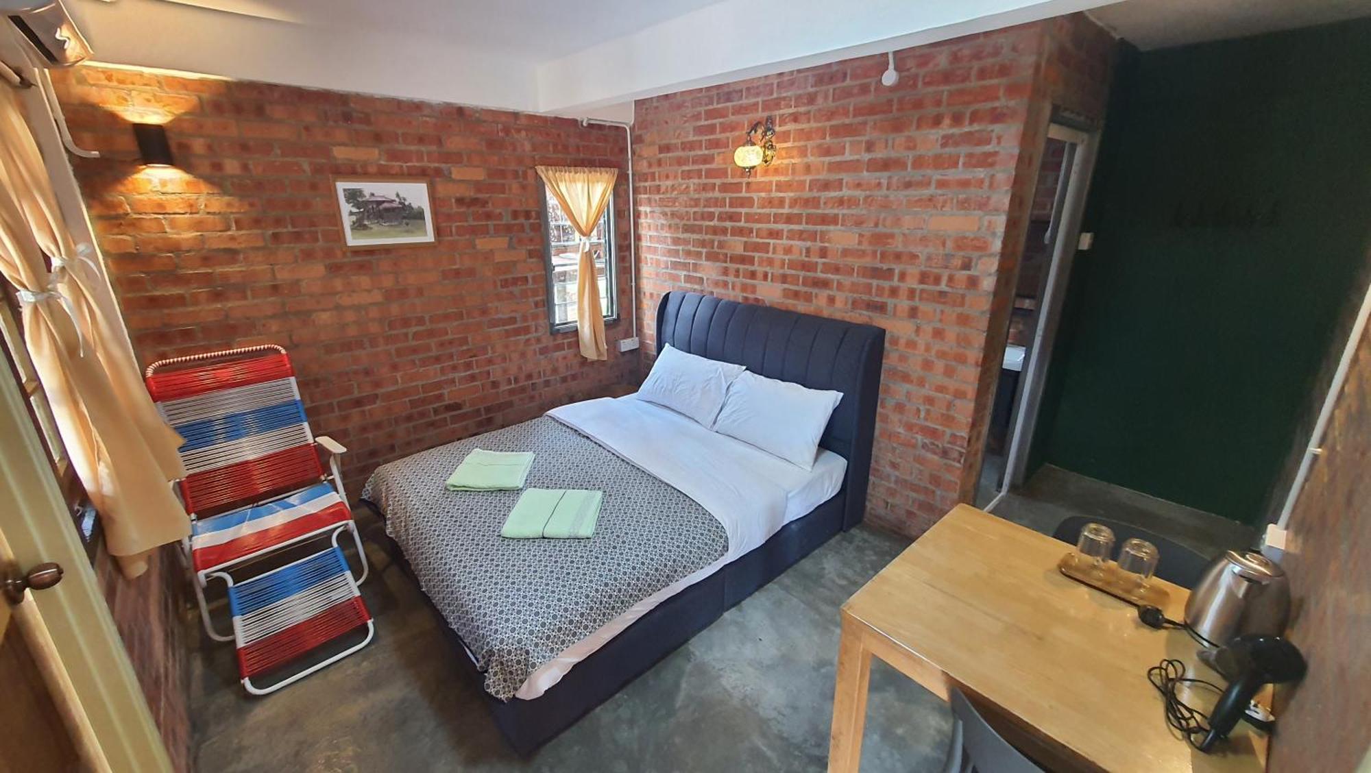 Sayang Di Kaki Bukit Homestay Near Icon City Букит-Мертаджам Экстерьер фото